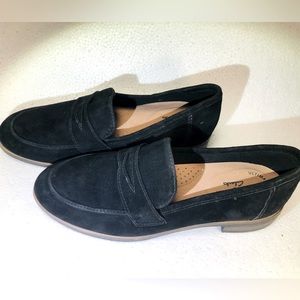 Clarks sz 6 suede leather black oxford flats slip on shoes comfort Trish Rose